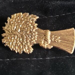Gold Wheat Sheaf Brooch
